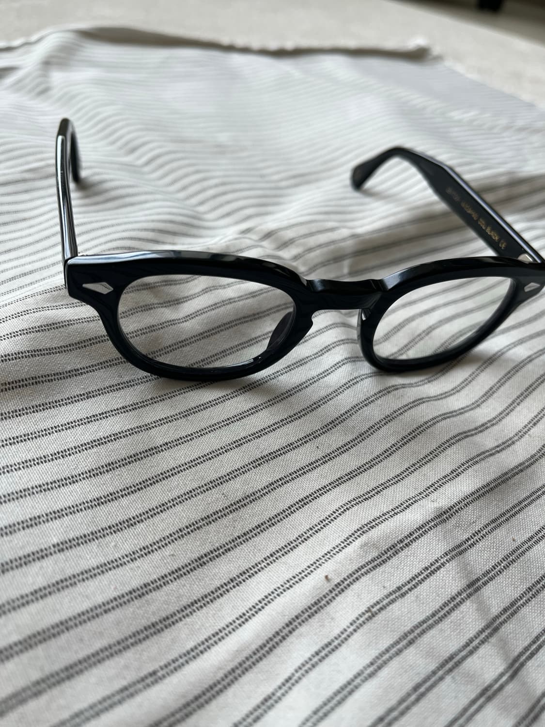 모스콧 램토쉬 44사이즈 블랙 (무도수 변색렌즈) 상품이미지6