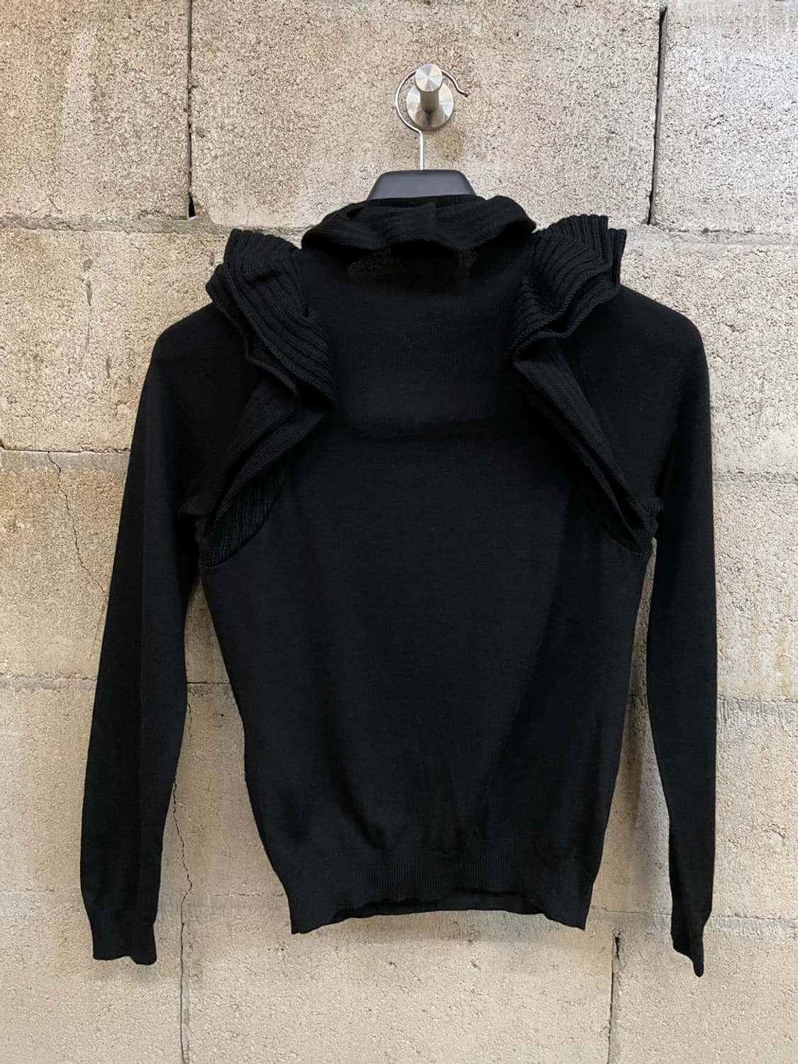 레드 발렌티노 프릴 니트  상품이미지3