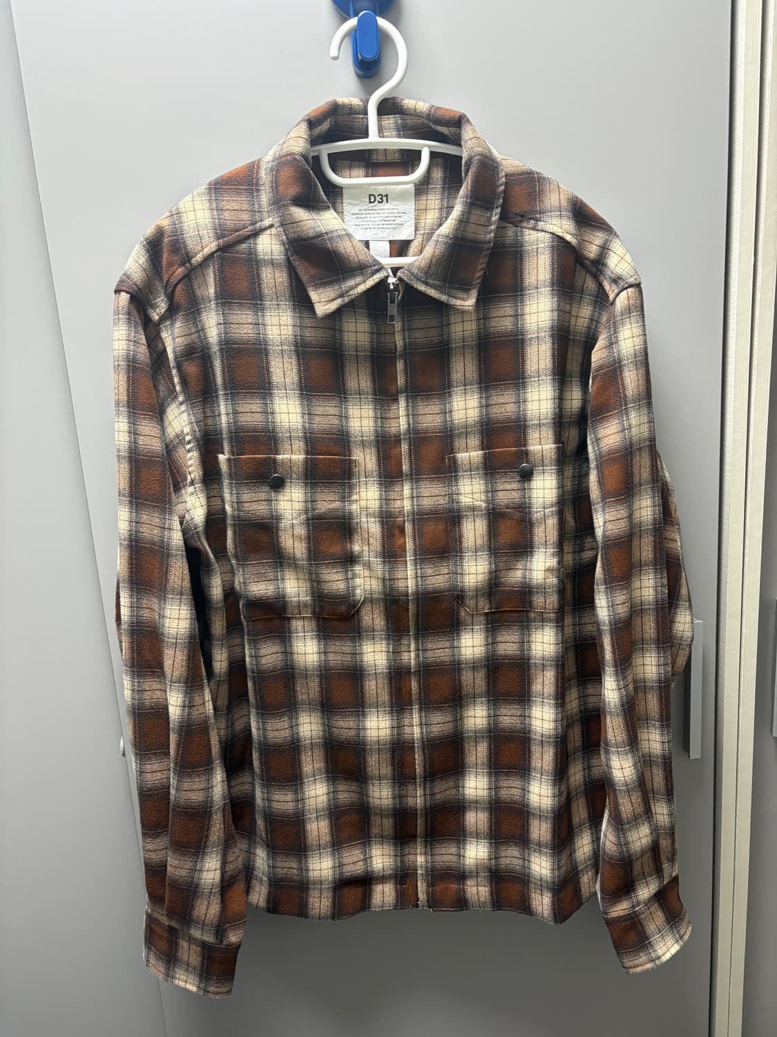 디써티원 체크 집업 브라운 상품이미지1