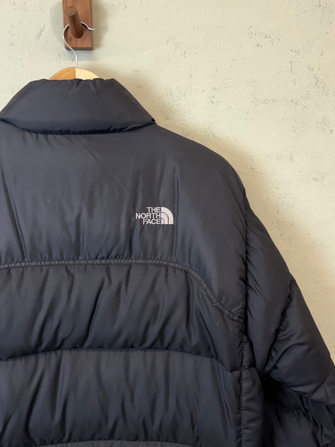 노스페이스 700 눕시 블랙 패딩 상품이미지4