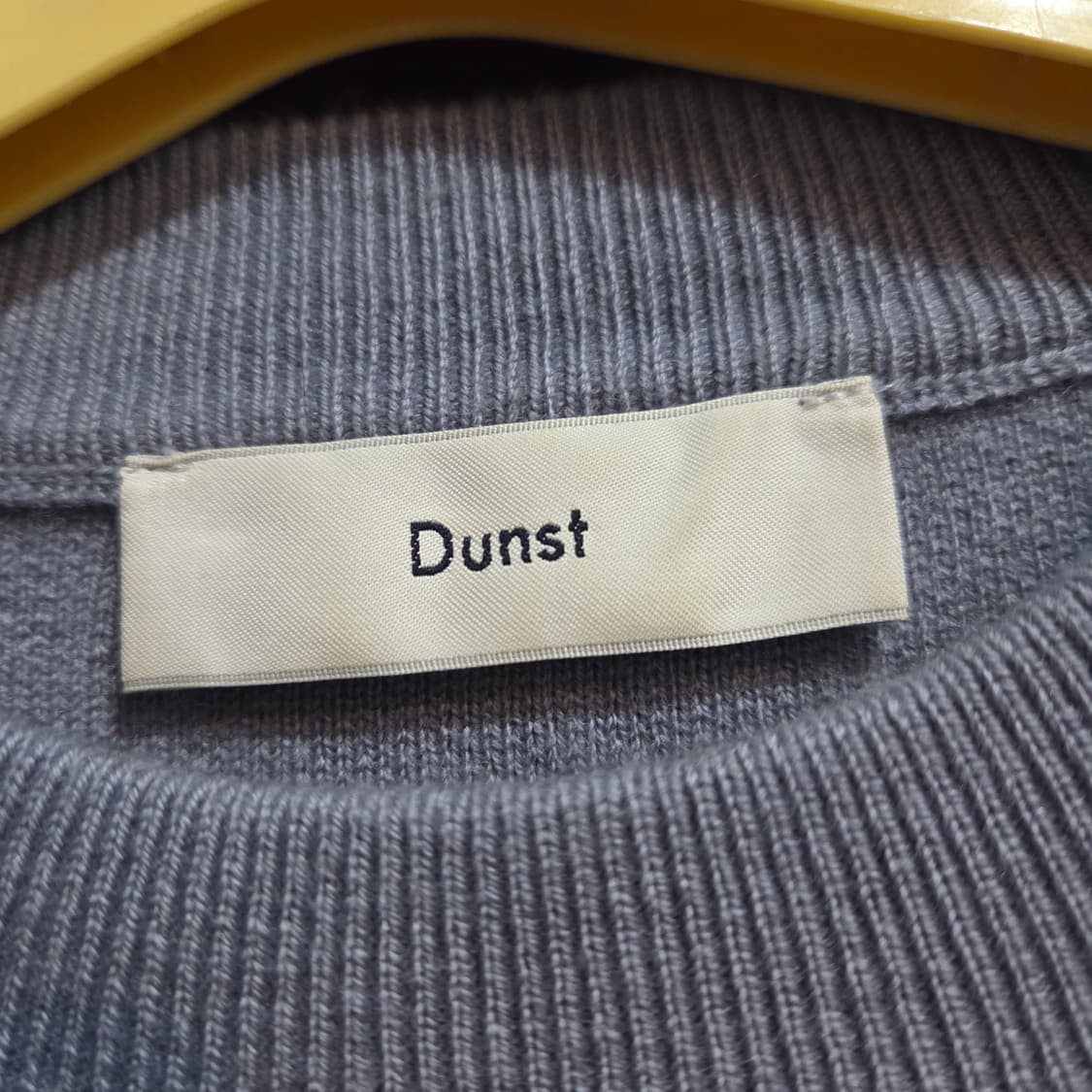 던스트 포맨 유니섹스 에센셜 로고 니트 상품이미지4