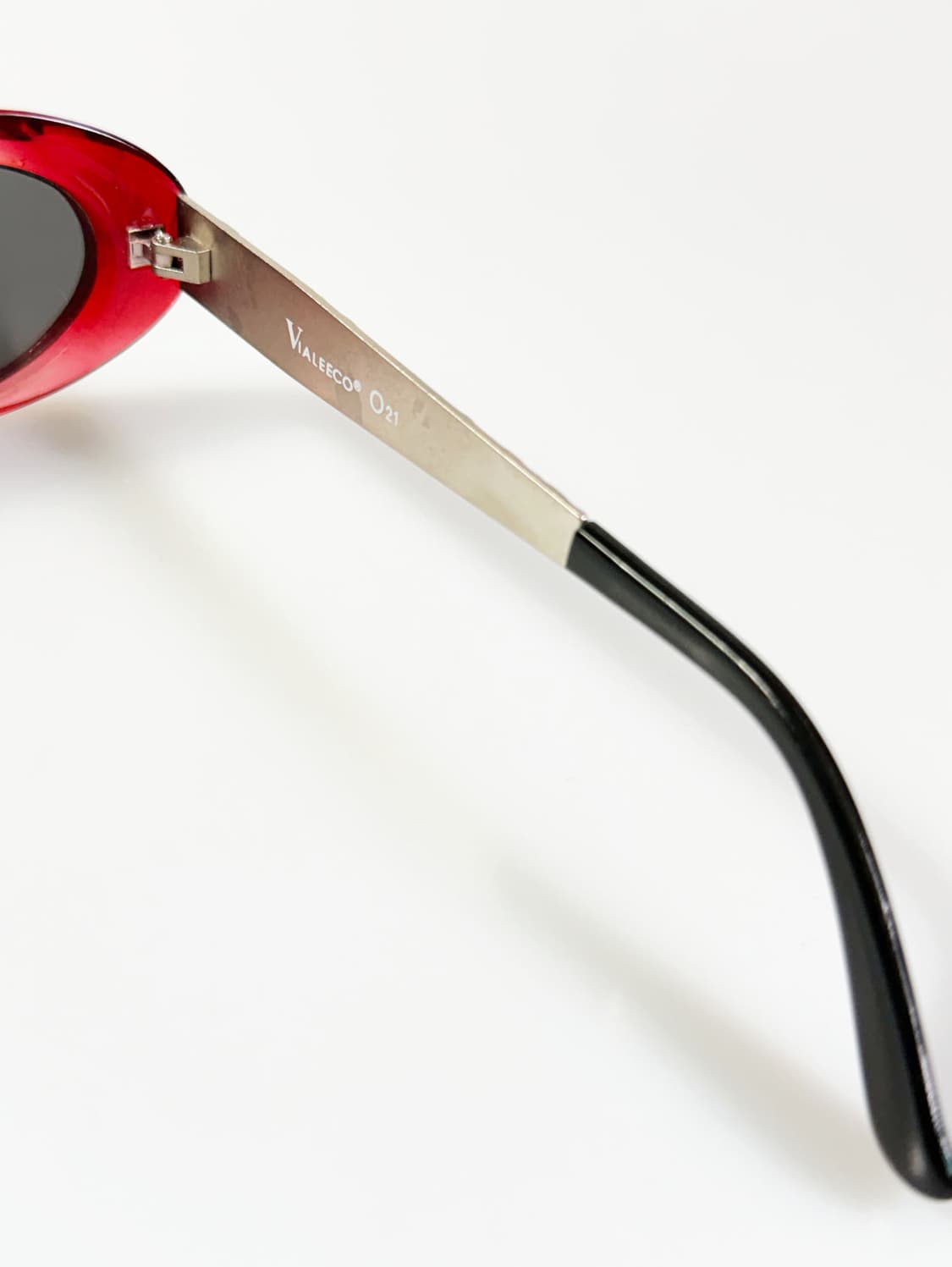 90s Vialeeco 레드 볼드 오벌 프레임 빈티지 선글라스 상품이미지6