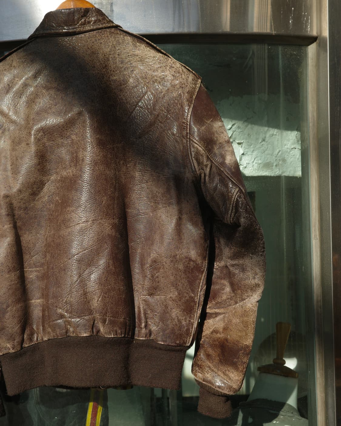 빈티지 디스트레스드 하드 파티나 a-2 레더 자켓 상품이미지7