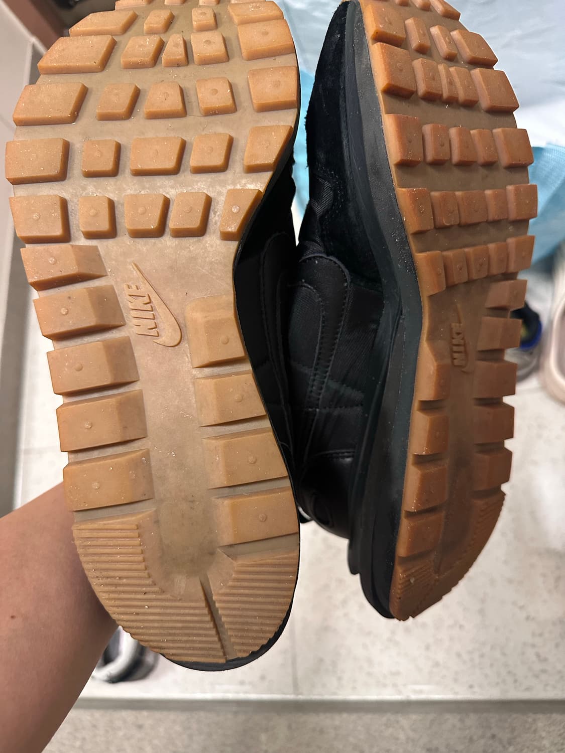 나이키x사카이 블랙앤검 270사이즈 판매 상품이미지2