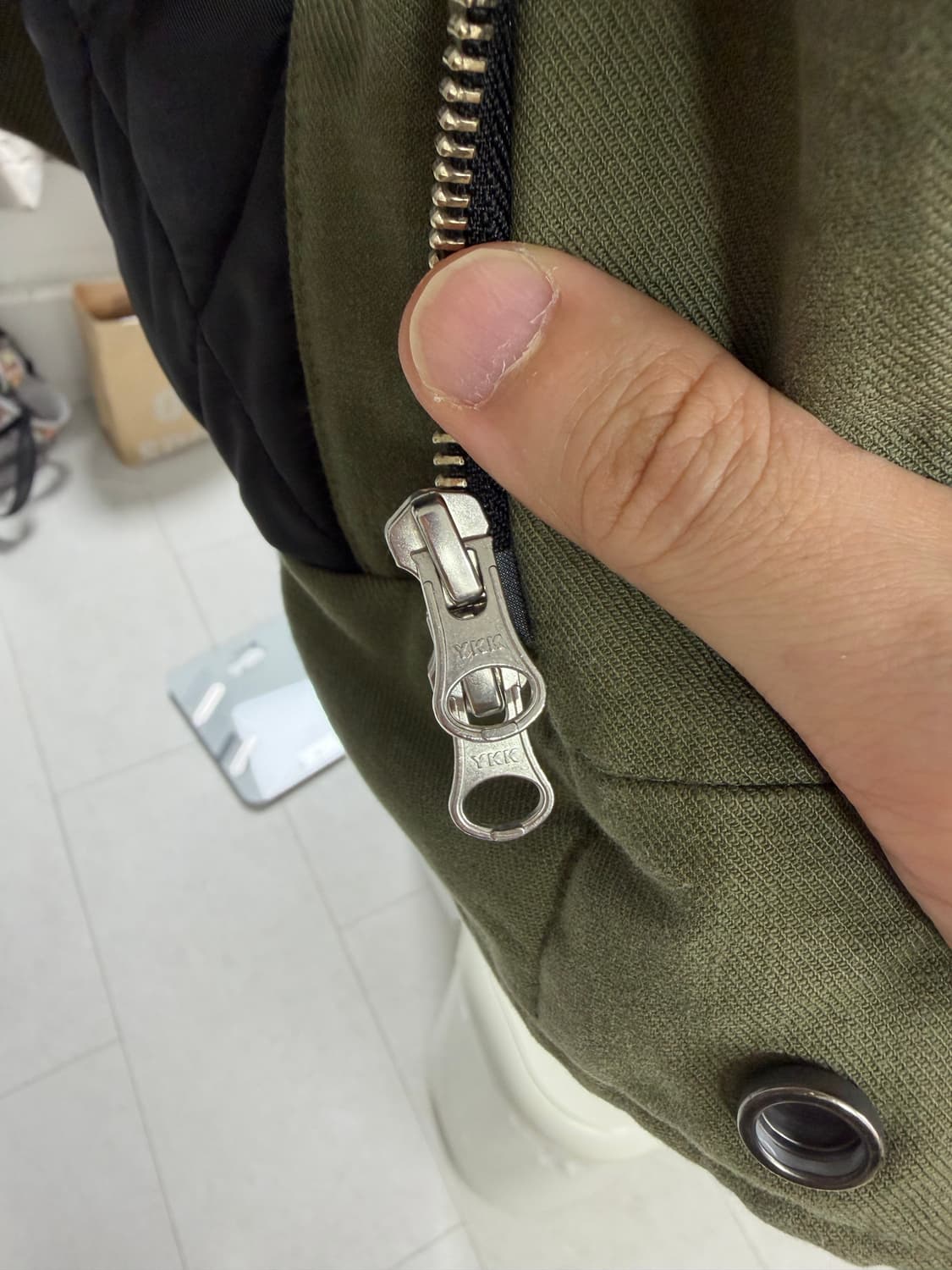 논노드  서퍼다이봄버 카키 상품이미지3