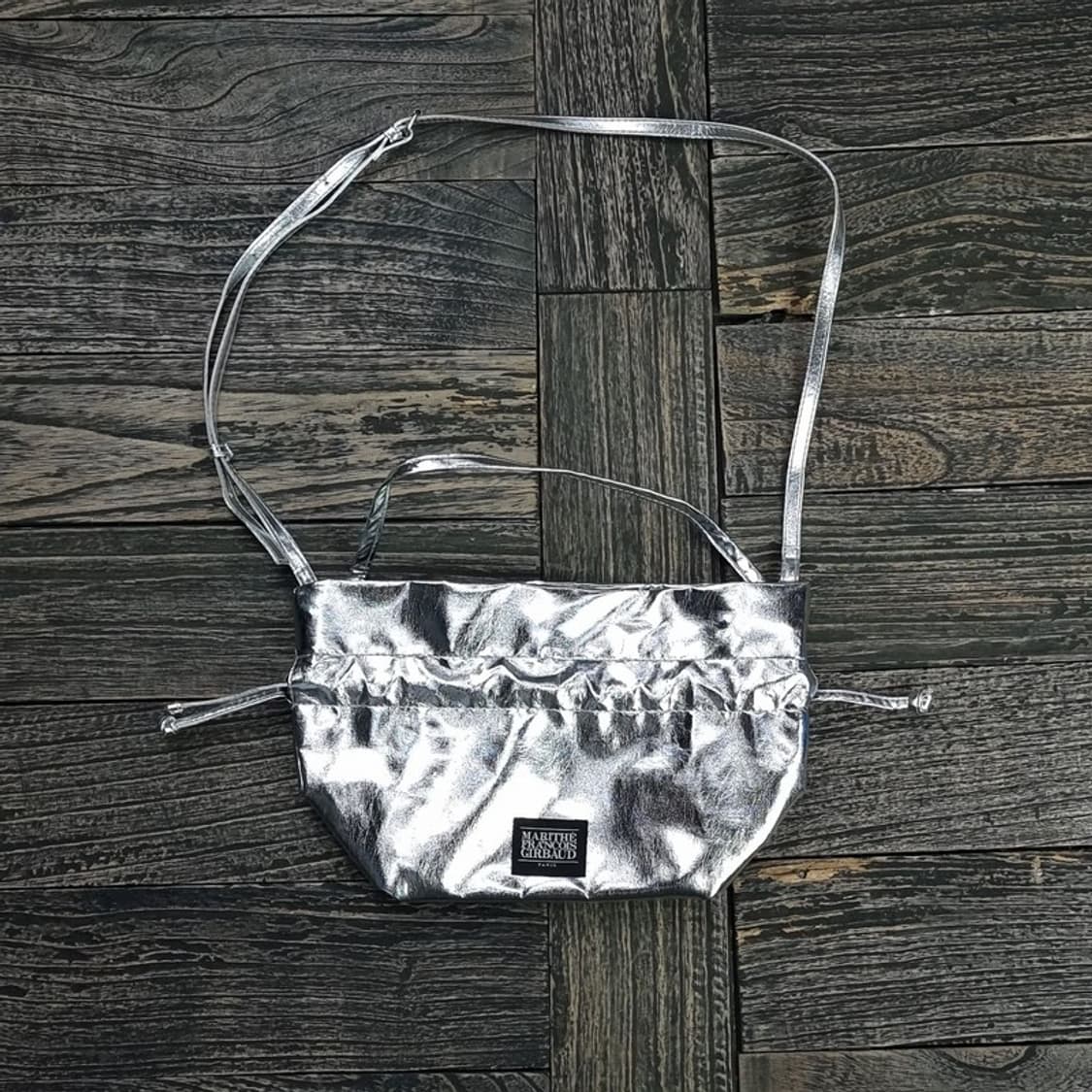 [마리떼프랑소와저버] 메탈릭 크롬 크로스 복조리백 M17452 상품이미지1