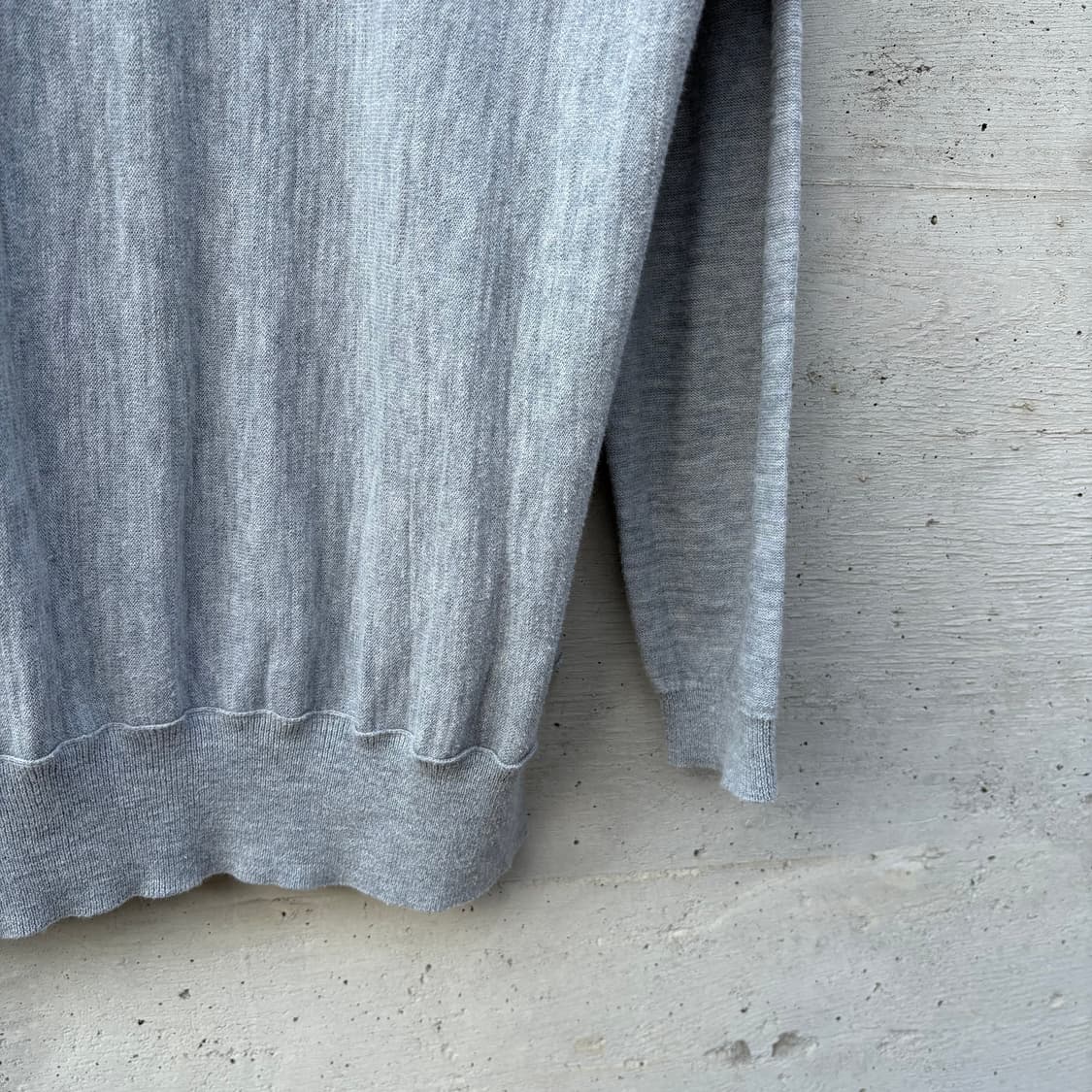 DKNY 그레이 스플릿 햄라인 니트 스웨터 상품이미지8