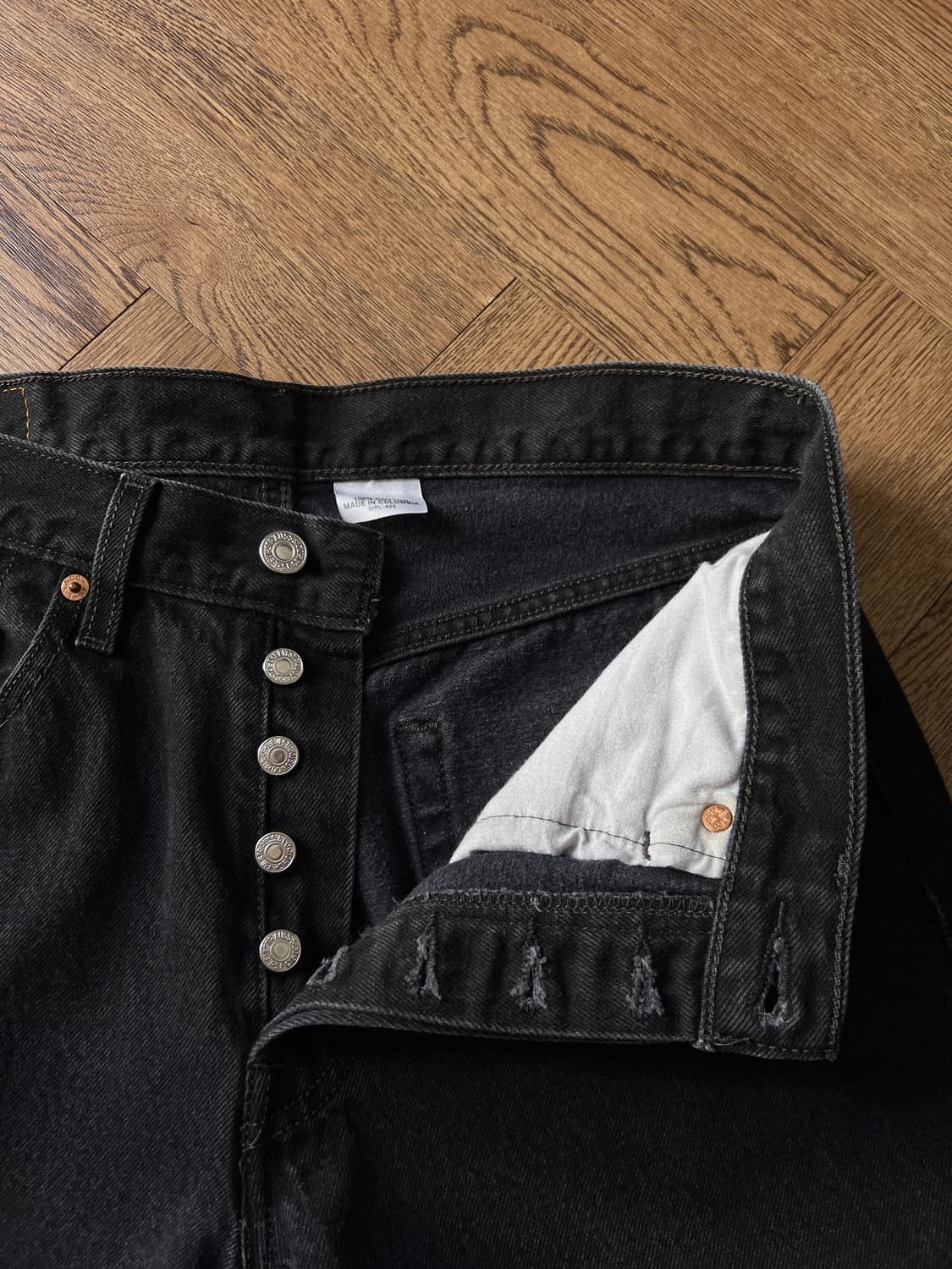 [32]00's 리바이스 USA 501 흑청 데님 팬츠 상품이미지3