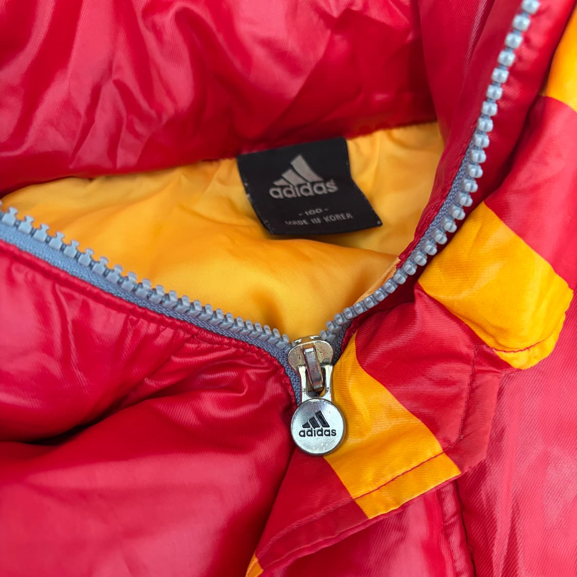 아디다스X스페인 00s 덕다운 패딩 상품이미지3