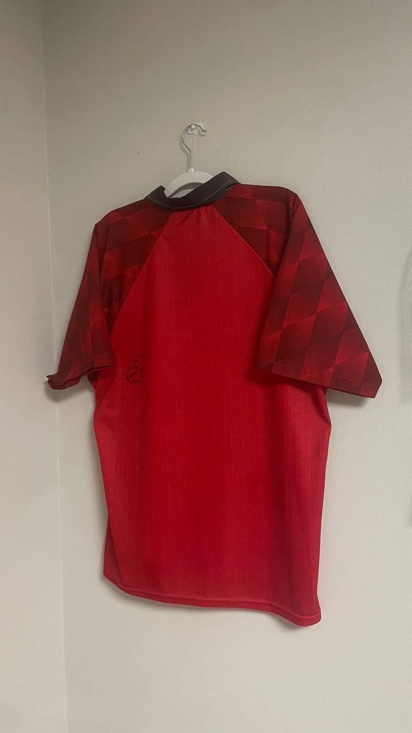 [인증가능] 96-98 맨유 칸토나 친필싸인 노마킹 홈 유니폼 판매 상품이미지4