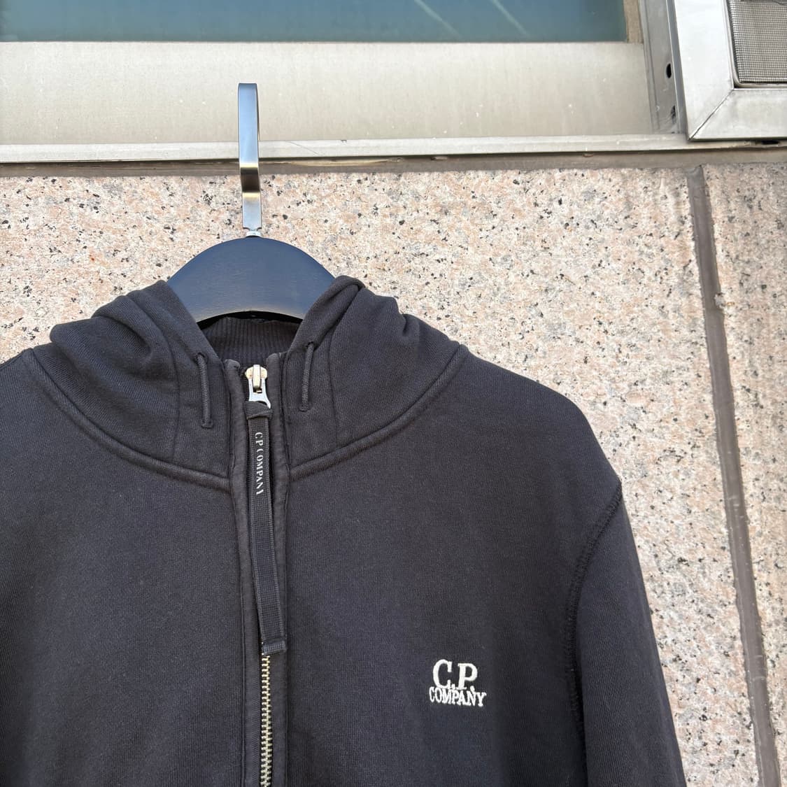 13FW 씨피컴퍼니 고글 후드 집업 상품이미지2
