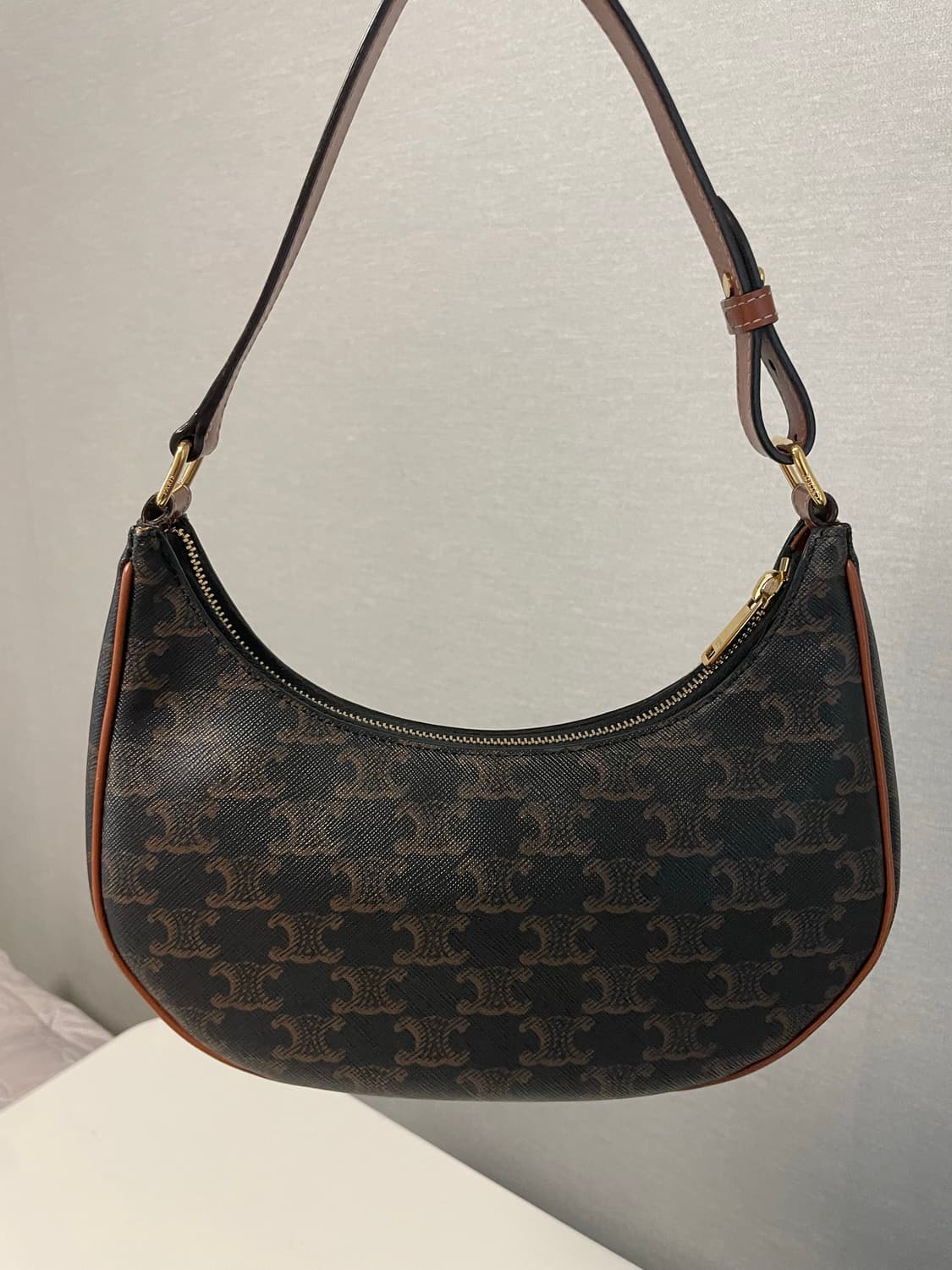 셀린 트리옹페 아바백 상품이미지1