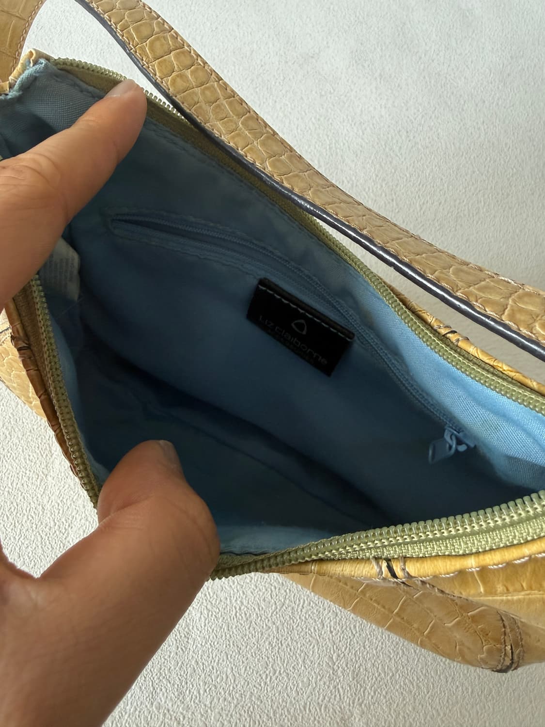 Liz ciaiborne 크로커패턴 숄더백 상품이미지6