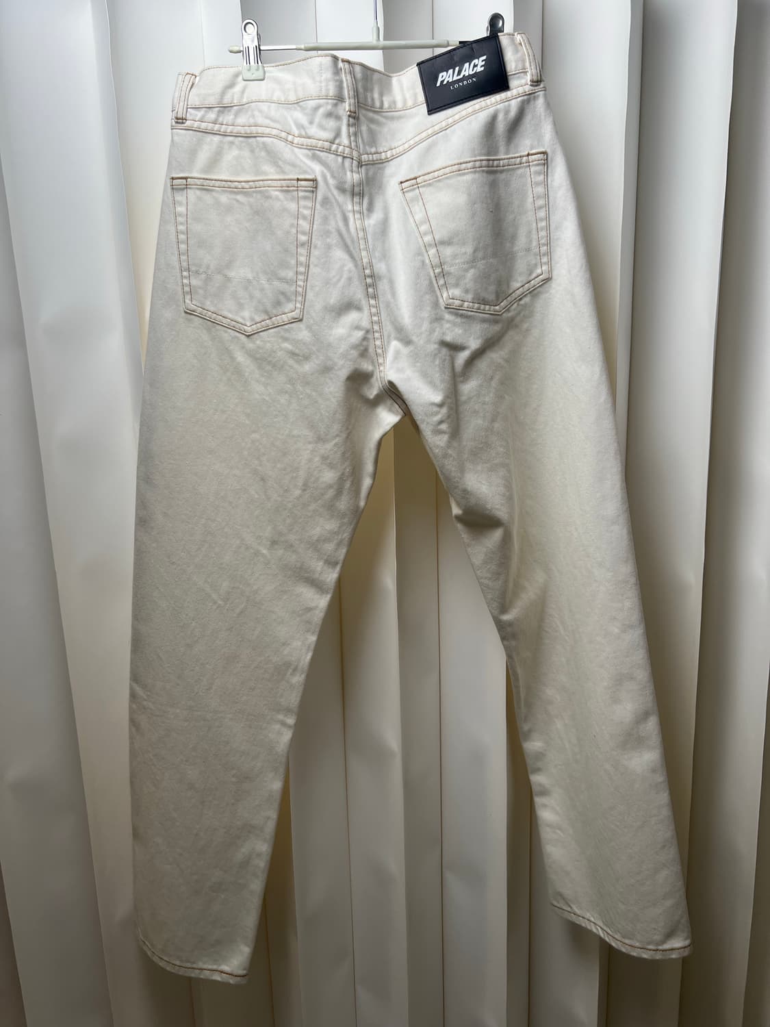 Palace 팔라스 화이트 데님. 새상품 상품이미지4