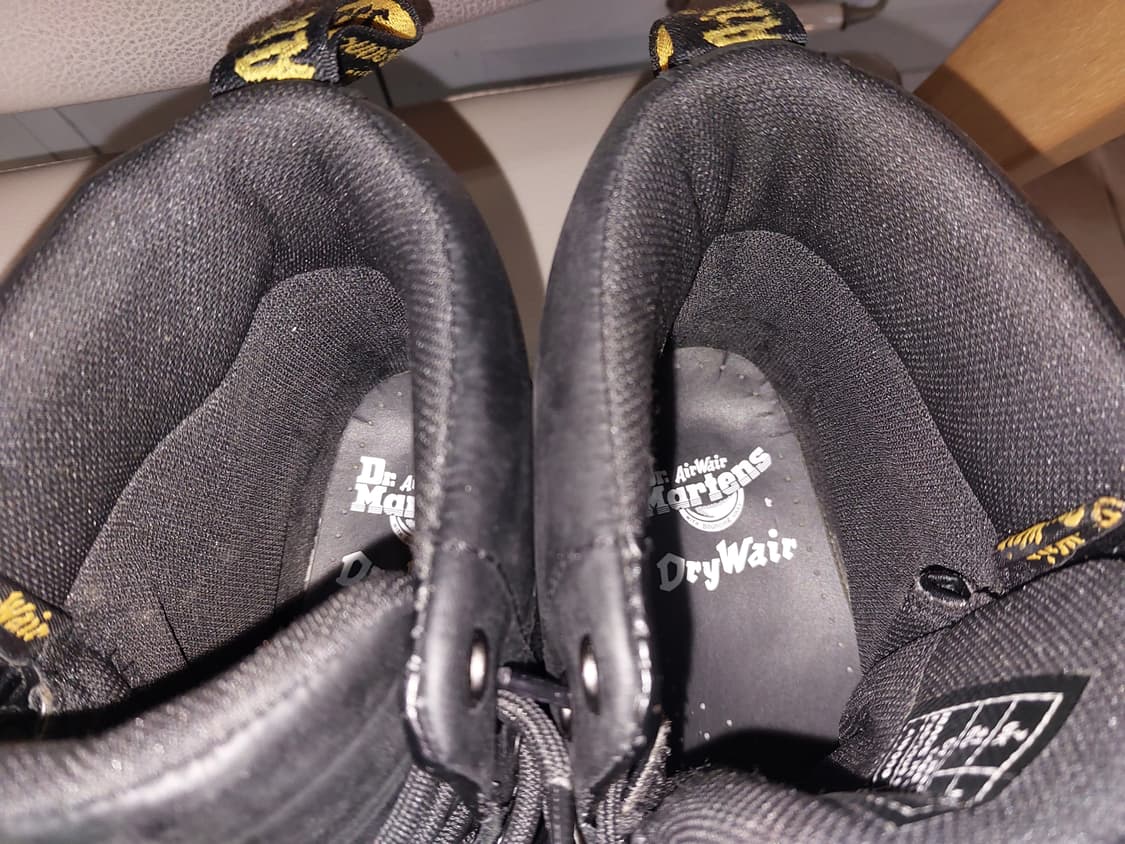 닥터마틴 1460 WP 방수 워커 UK7
 US 260 상품이미지5