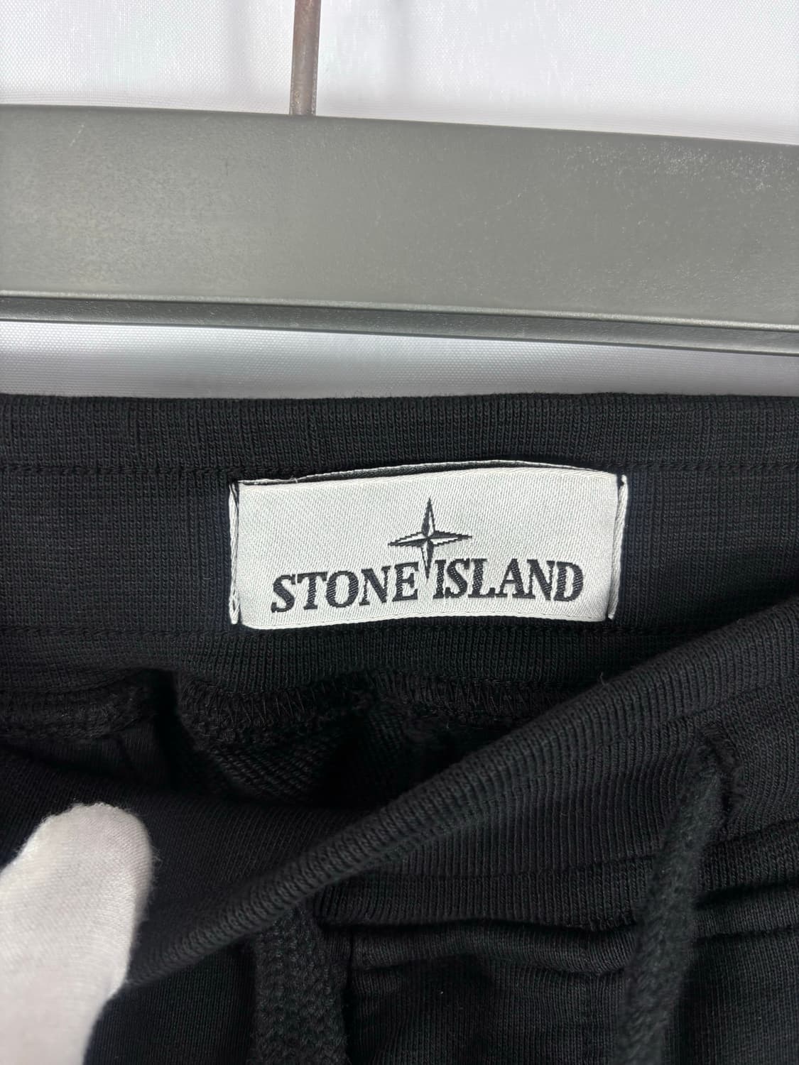(23FW)스톤아일랜드 가먼트 다이드 스웨트팬츠 블랙M 상품이미지5