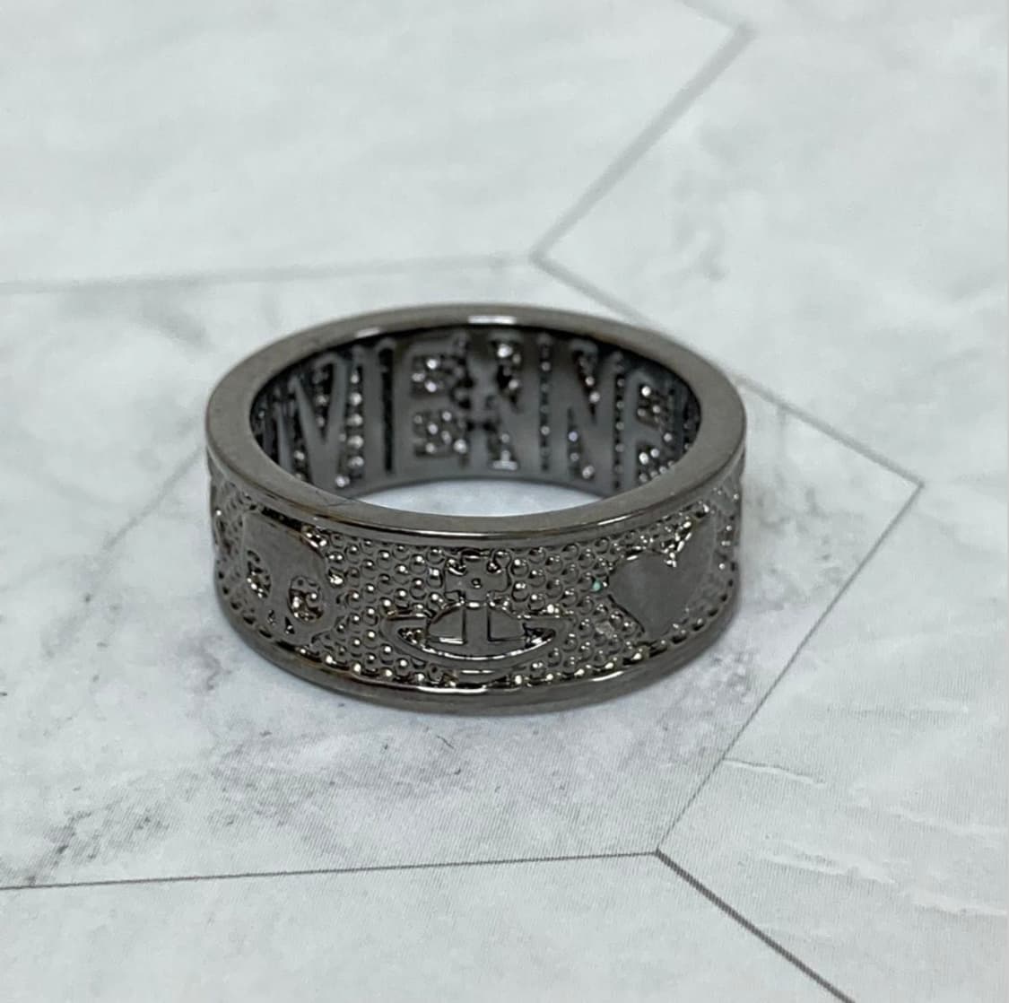 비비안웨스트우드 아카이브 레터링 로고 그레이실버 orb 각인 반지 상품이미지1