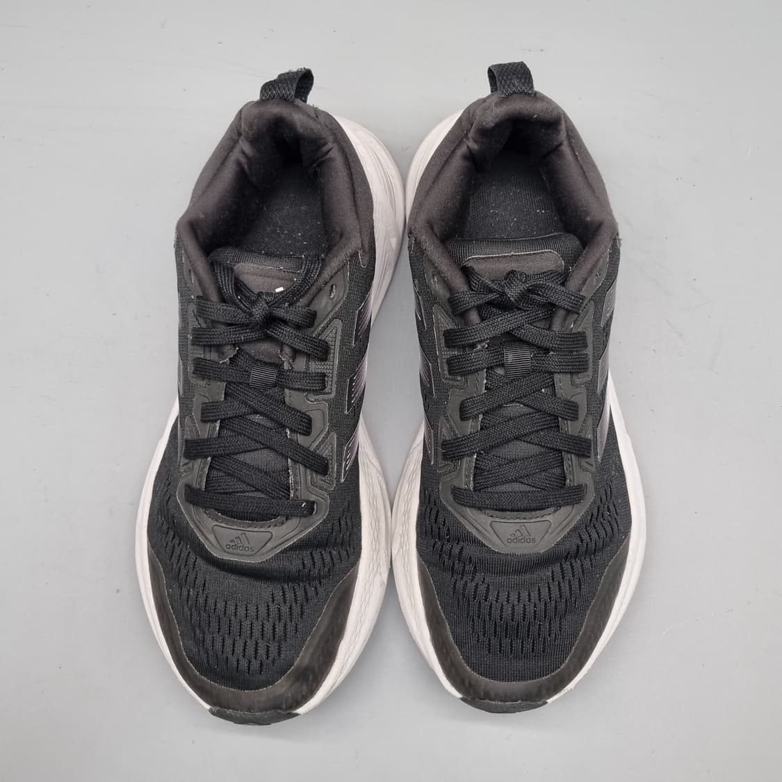 아디다스 퀘스타 블랙 운동화245 상품이미지2