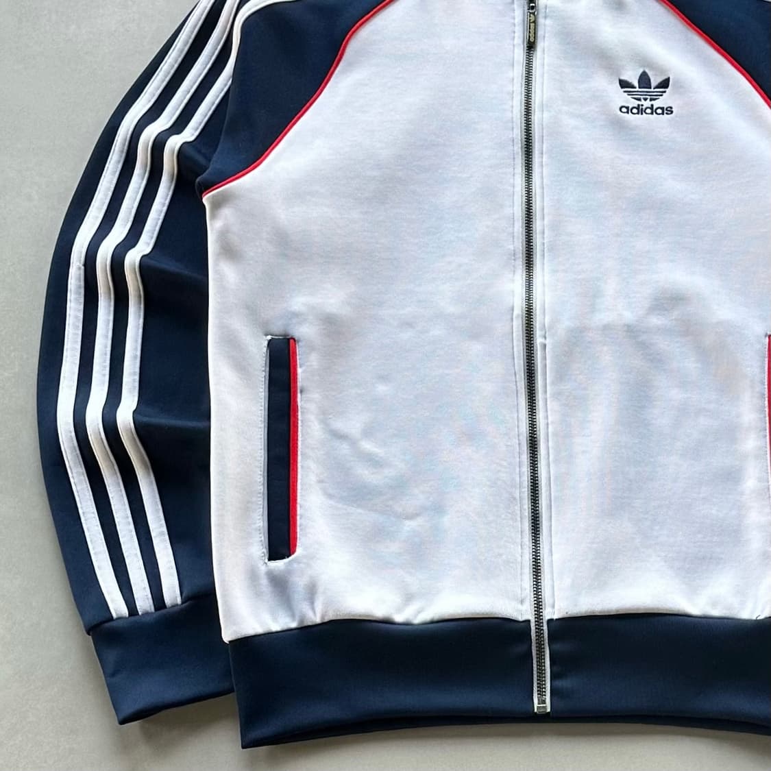 [M]아디다스 트레포일 화이트 네이비 트랙탑 져지 상품이미지3