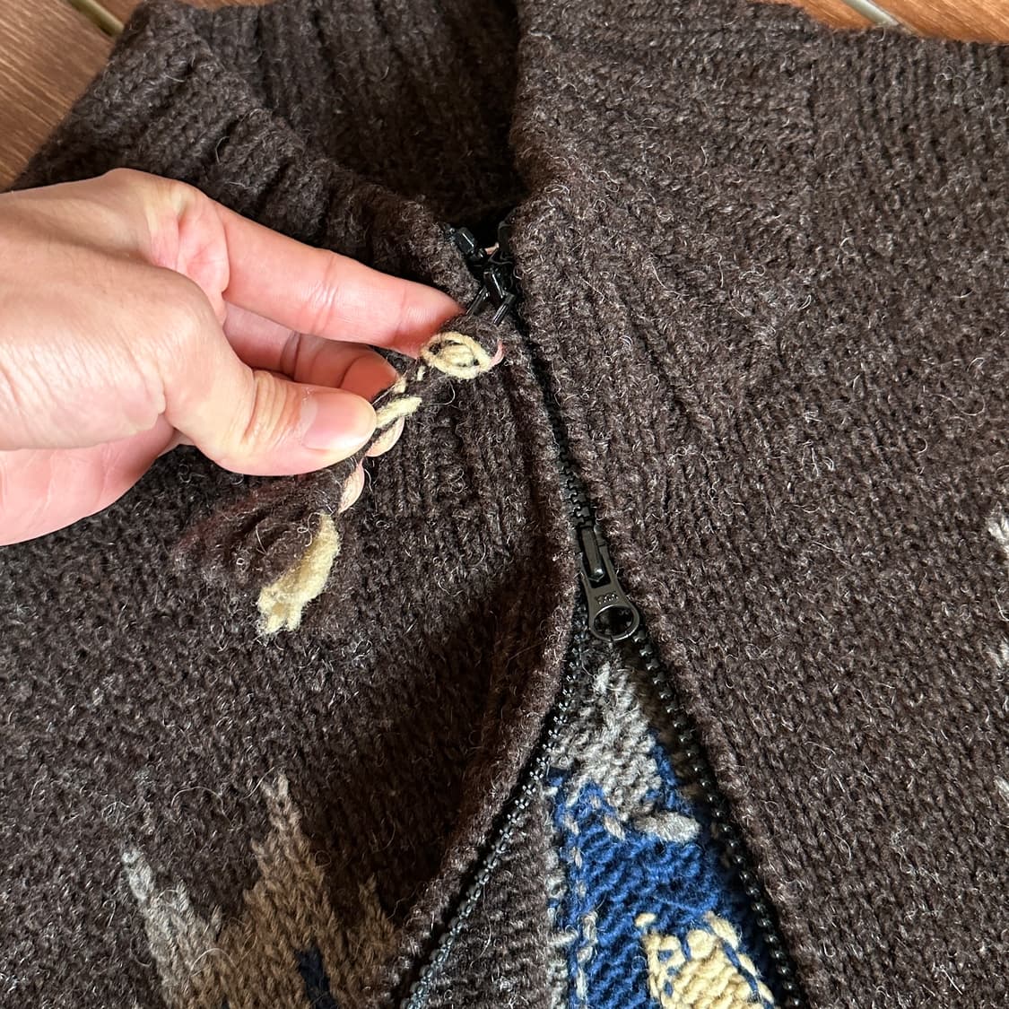 Gaijin made native pattern knit zip-up 상품이미지5