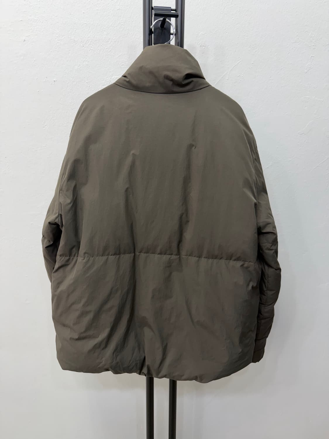 정품) COS 코스 여성 오버핏 숏패딩 36 상품이미지5