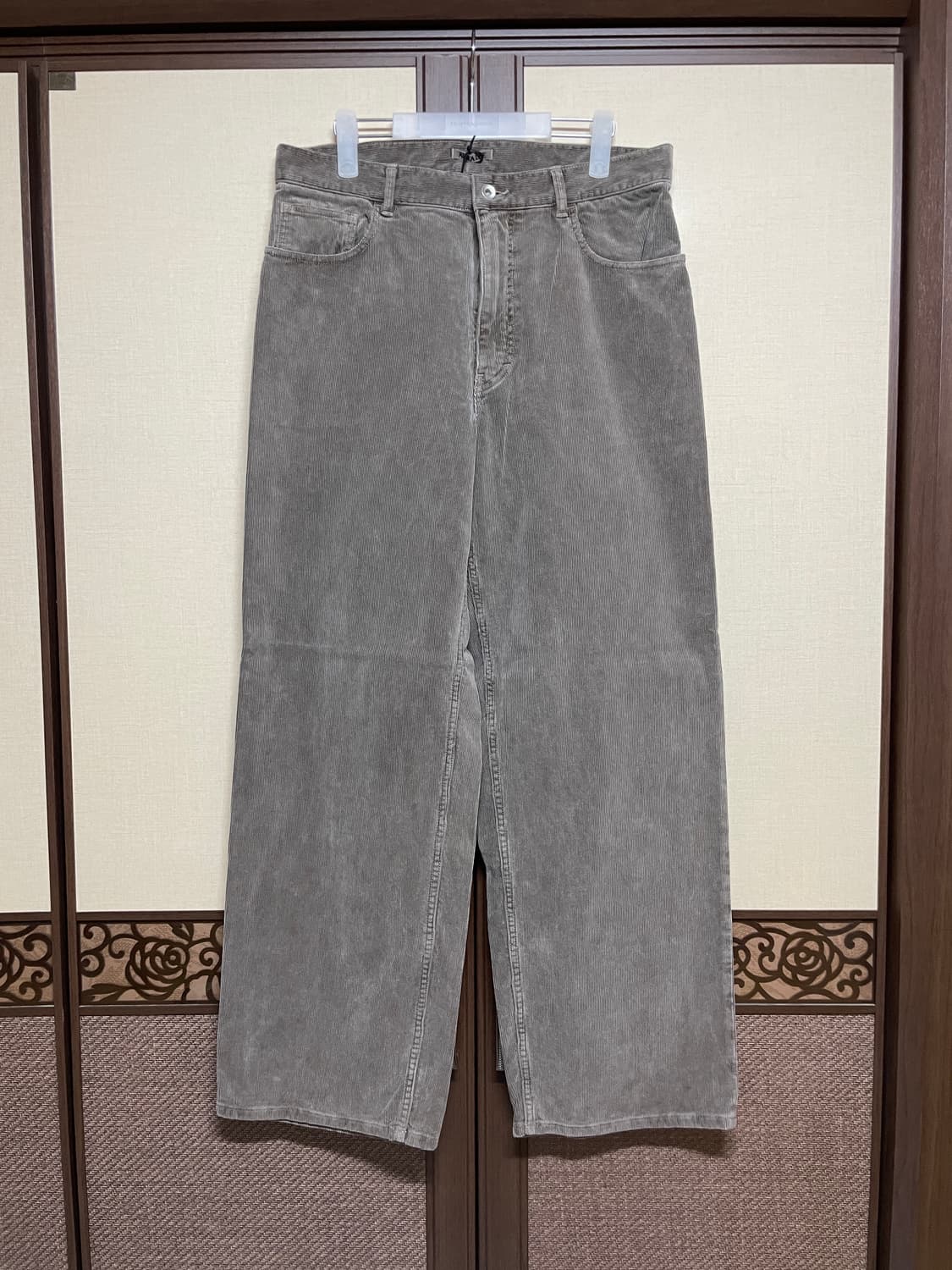 [4] 오라리 피그먼트 다이 핀스 코듀로이 와이드 팬츠 올리브 브라운 상품이미지1