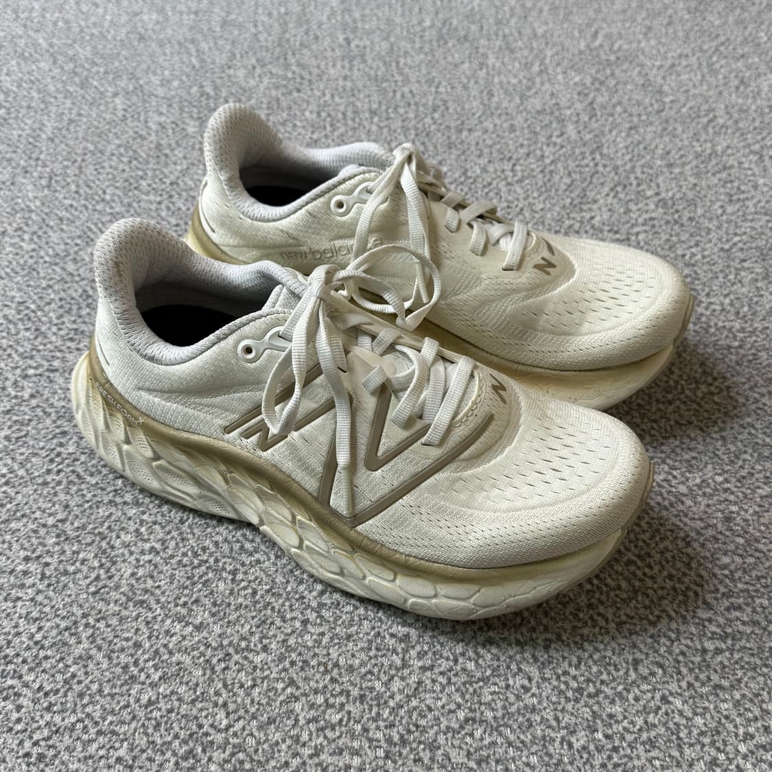 [정가 18만원] 뉴발란스 러닝화 프레쉬폼 240 상품이미지4