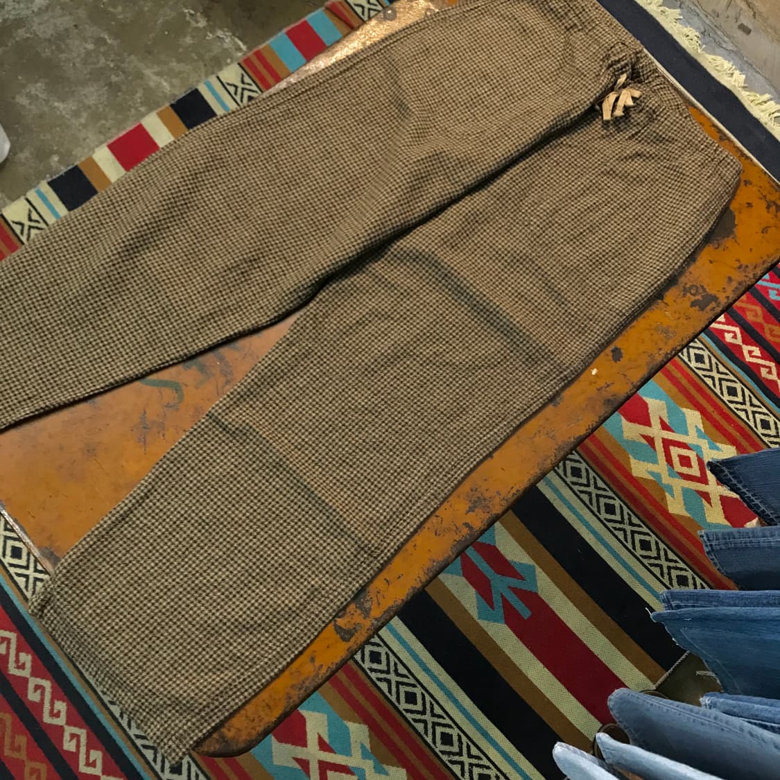 단톤 브라운 체크 울 밴딩 팬츠 허리 28 31 사이즈  상품이미지3