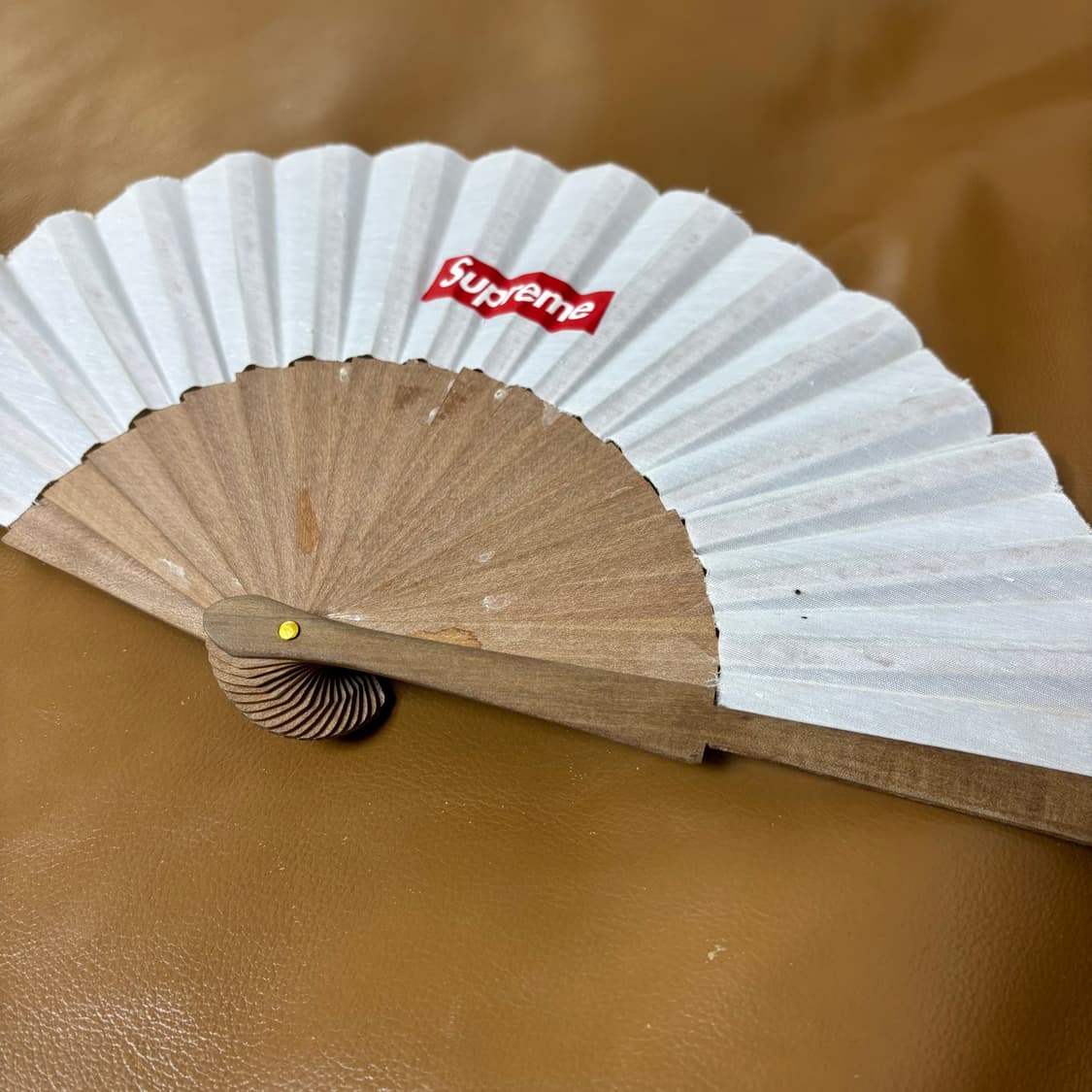 슈프림 사스콰치패브릭스 콜라보 우드 부채 상품이미지4