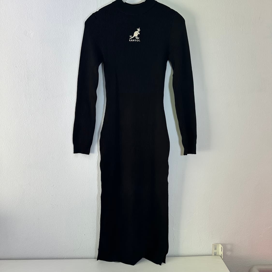 XS-S 캉골 X H&M 블랙 모크넥 니트 원피스 상품이미지2