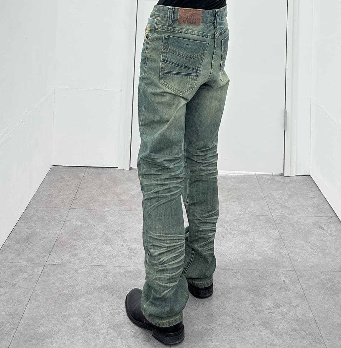 Vintage Faded lines Washing Jeans 상품이미지4