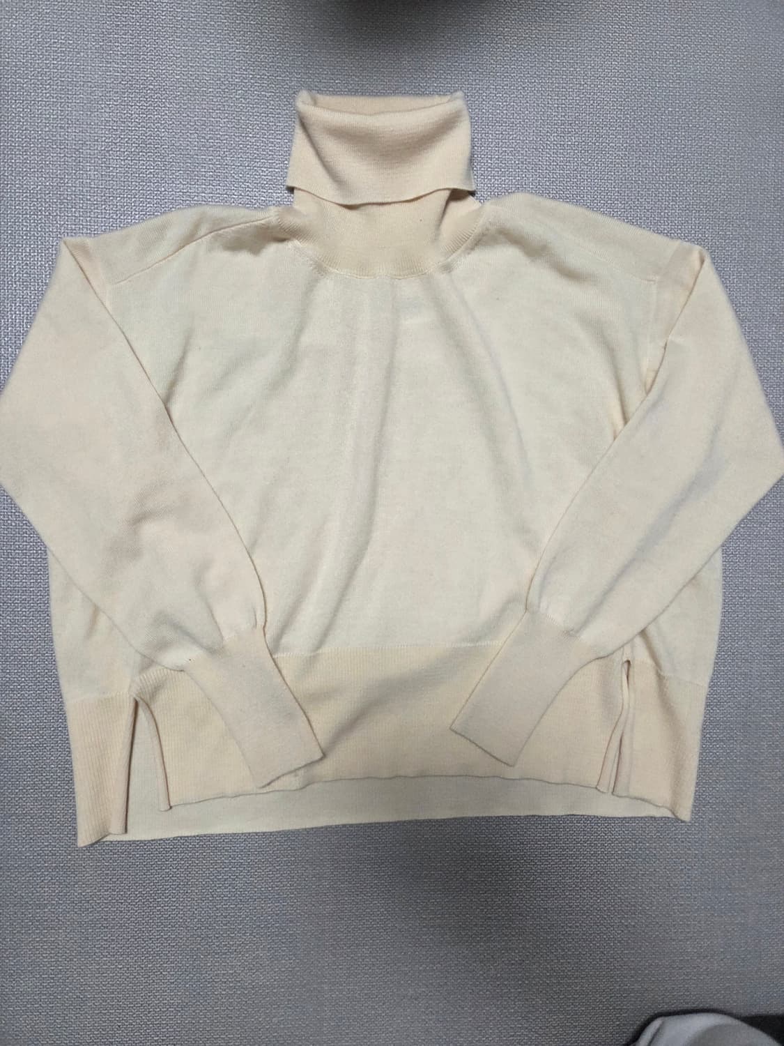 메종마르지엘라 니트 팝니다 (한국택) 새상품급 상품이미지1