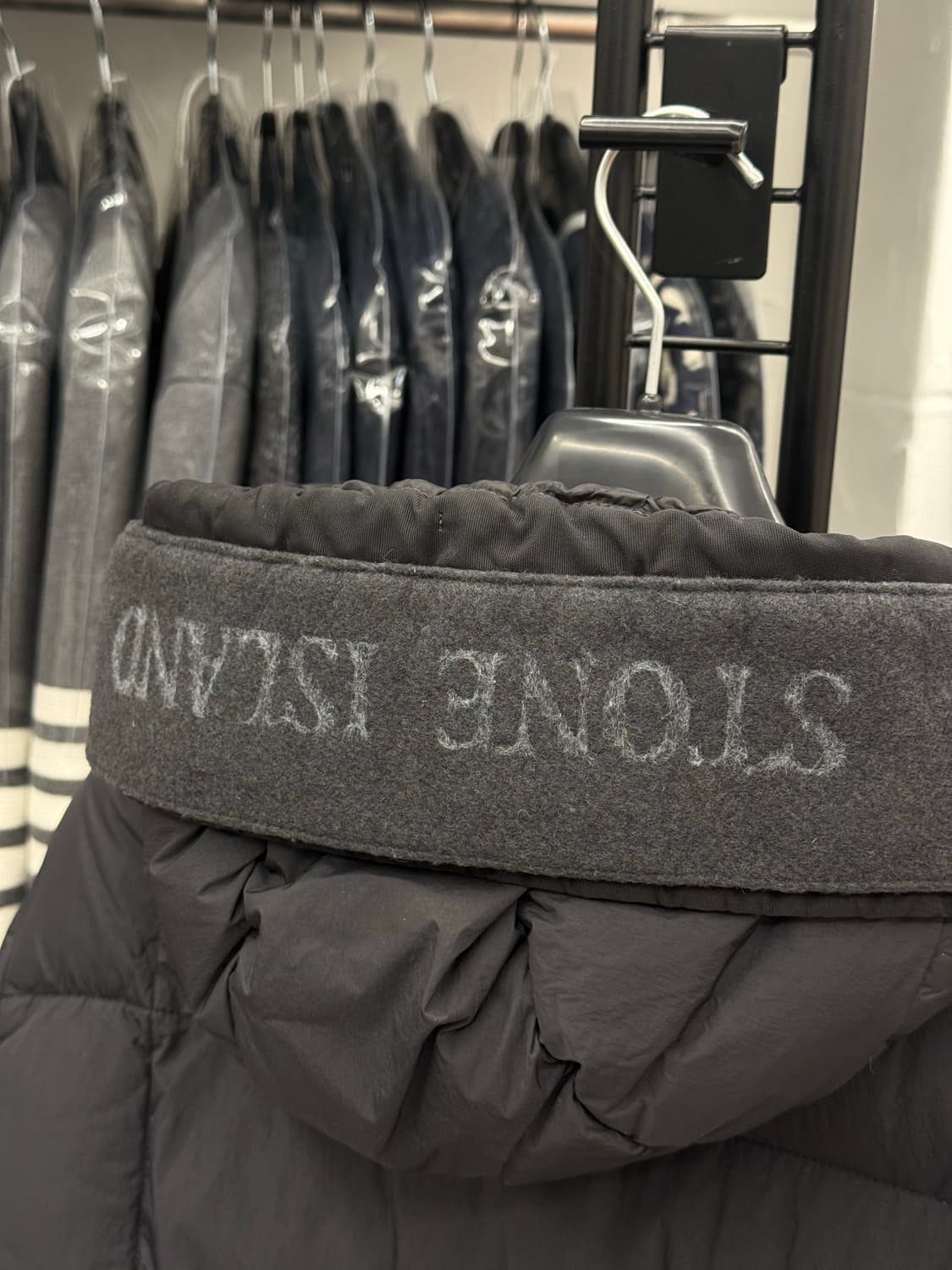 [L] 스톤아일랜드 크링클랩스 후드 롱패딩 상품이미지4