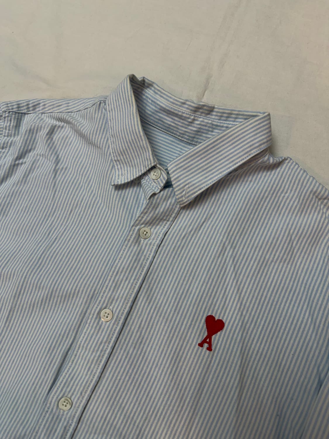 아미 스몰하트 로고 스트라이프 셔츠 블루 상품이미지2
