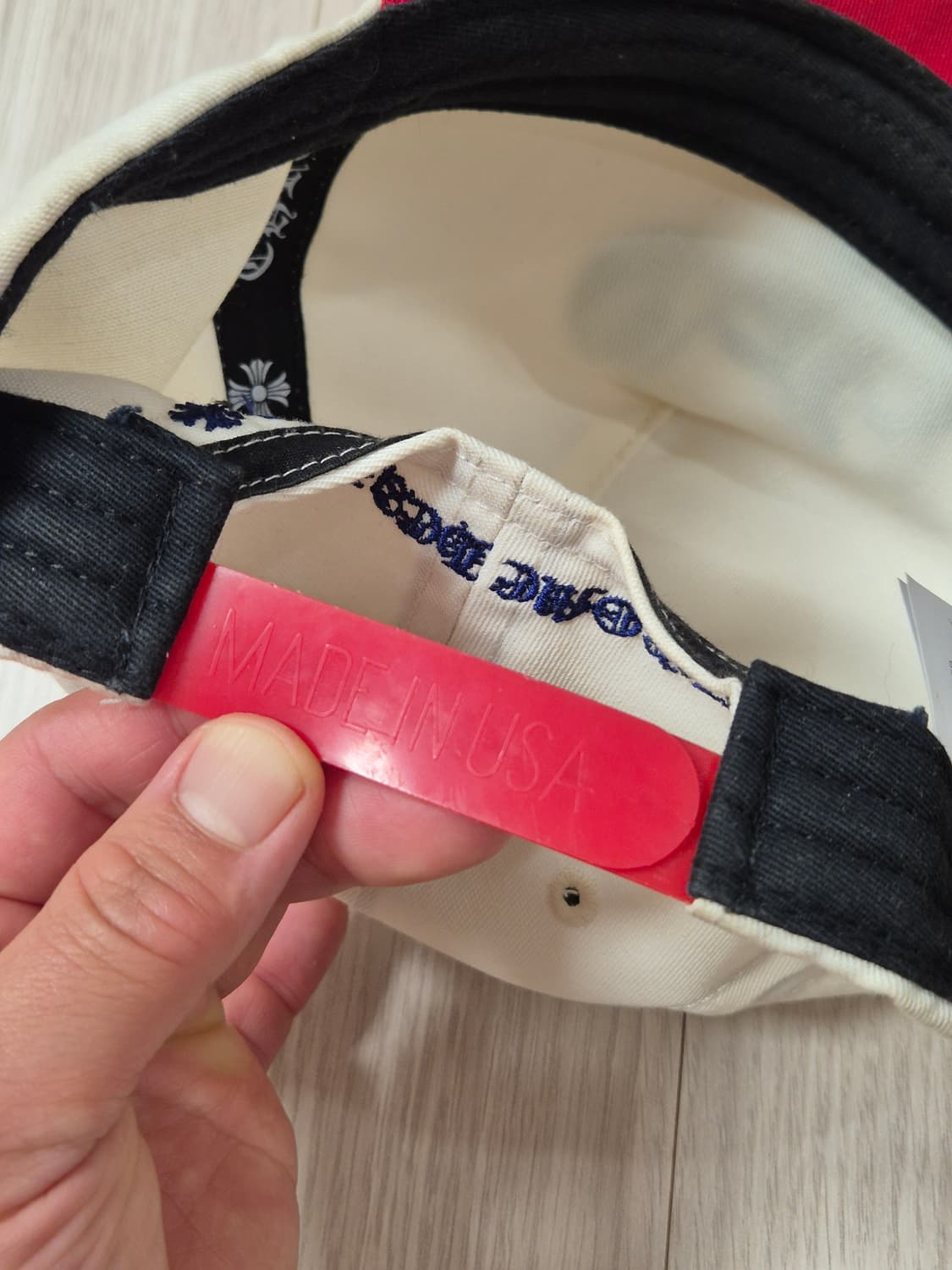 크롬하츠 CH자수 5패널 캡 (레드×아이보리) 상품이미지6