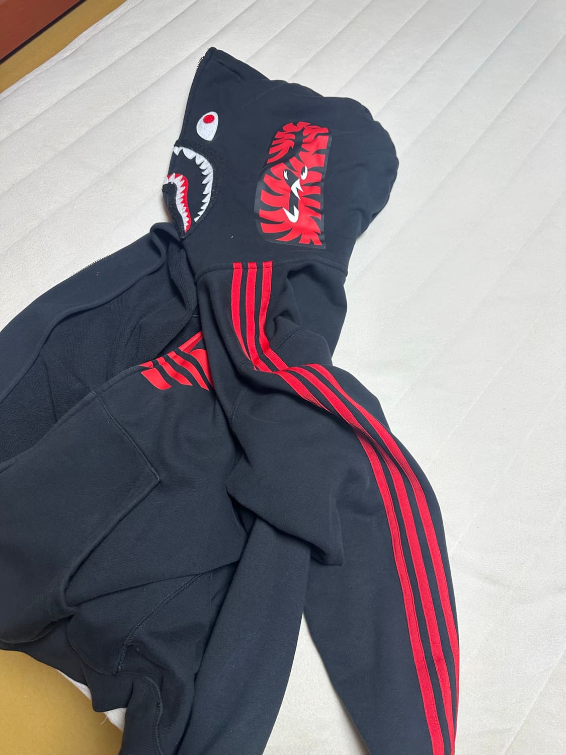 베이프X아디다스 샤크후드 US XL사이즈 상품이미지2