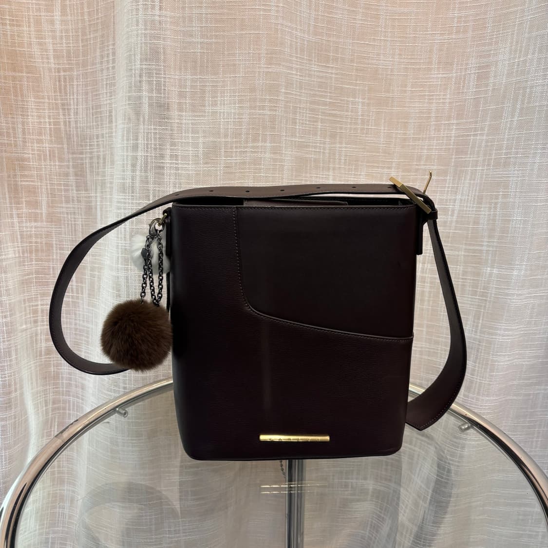 정품 칼린 가죽 숄더백     상품이미지1