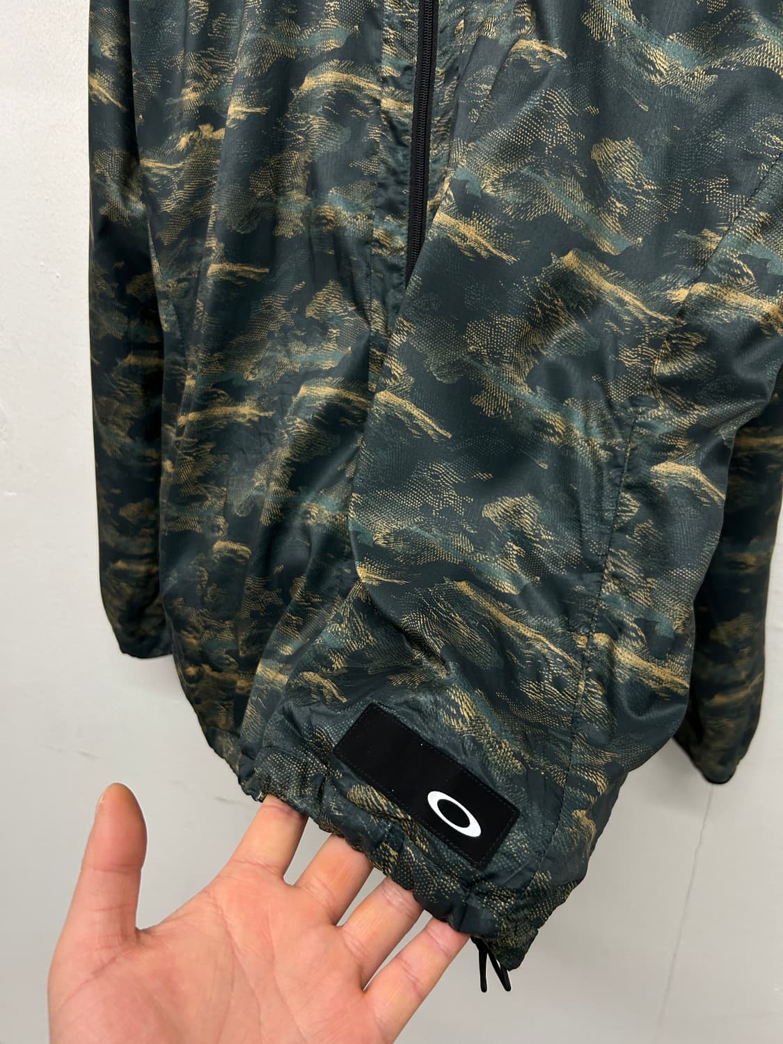 오클리 카모 바람막이 자켓 상품이미지4