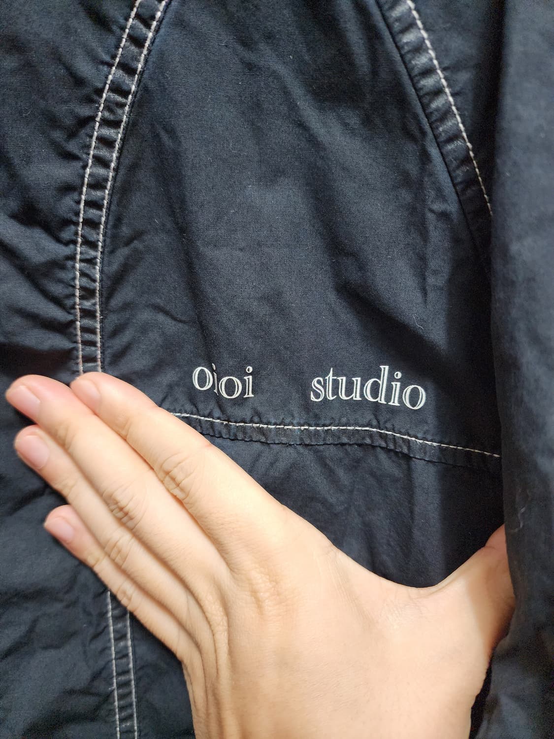 oioi 스티치 디테일 바람막이  상품이미지3