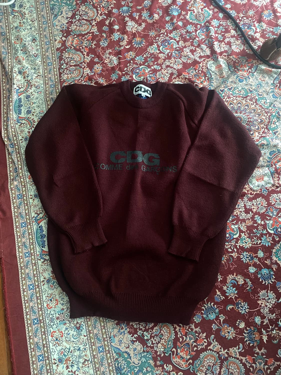 [M] CDG 버건디 니트 상품이미지1