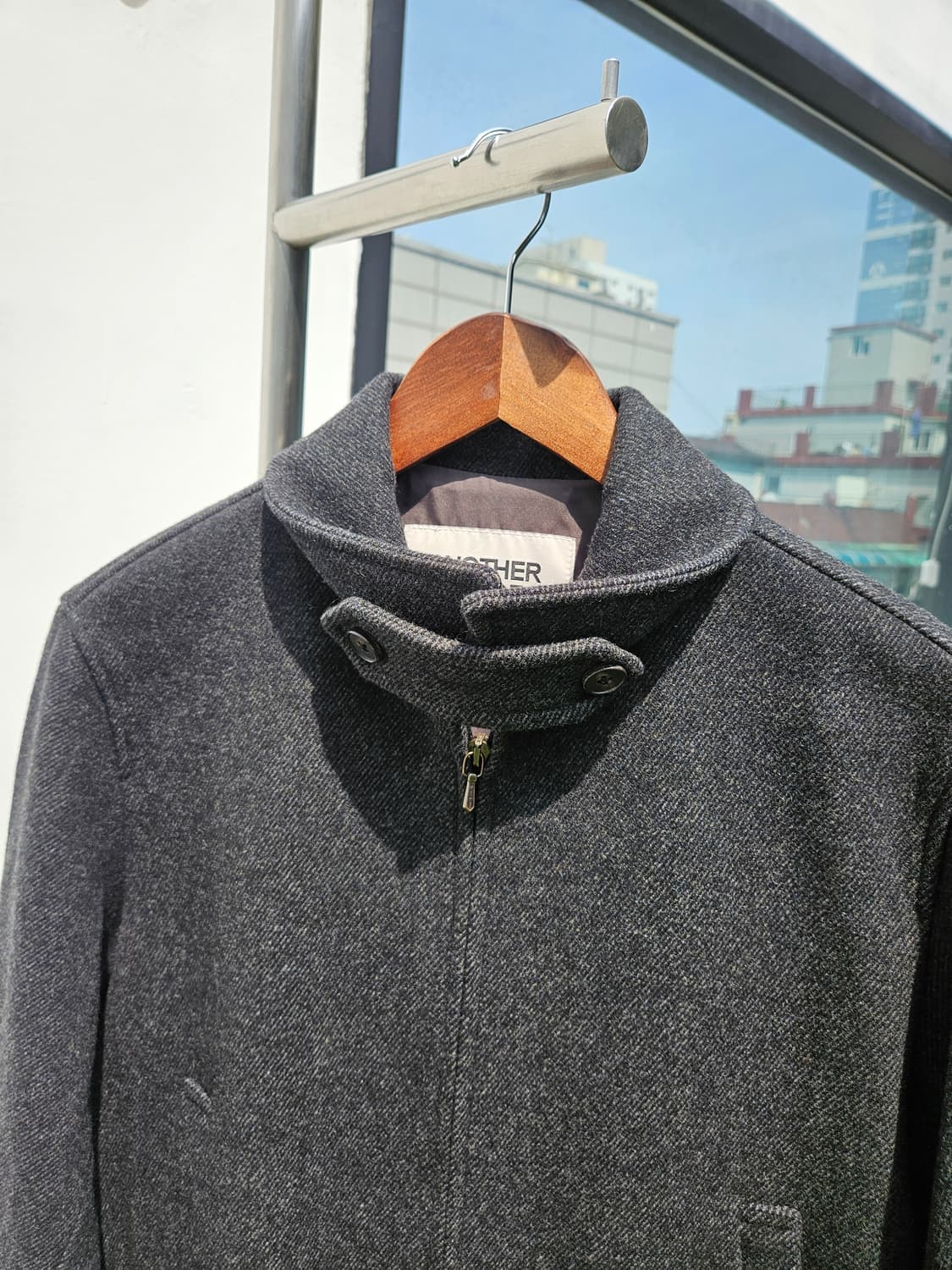 어나더오피스 23AW 볼륨 블루종 울 자켓 상품이미지3