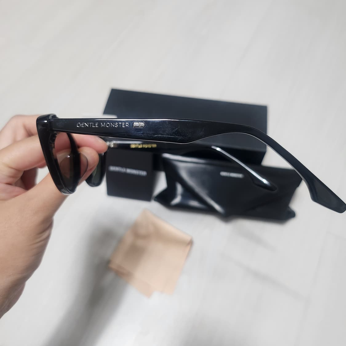 젠틀몬스터 선글라스 CRELLA 상품이미지2