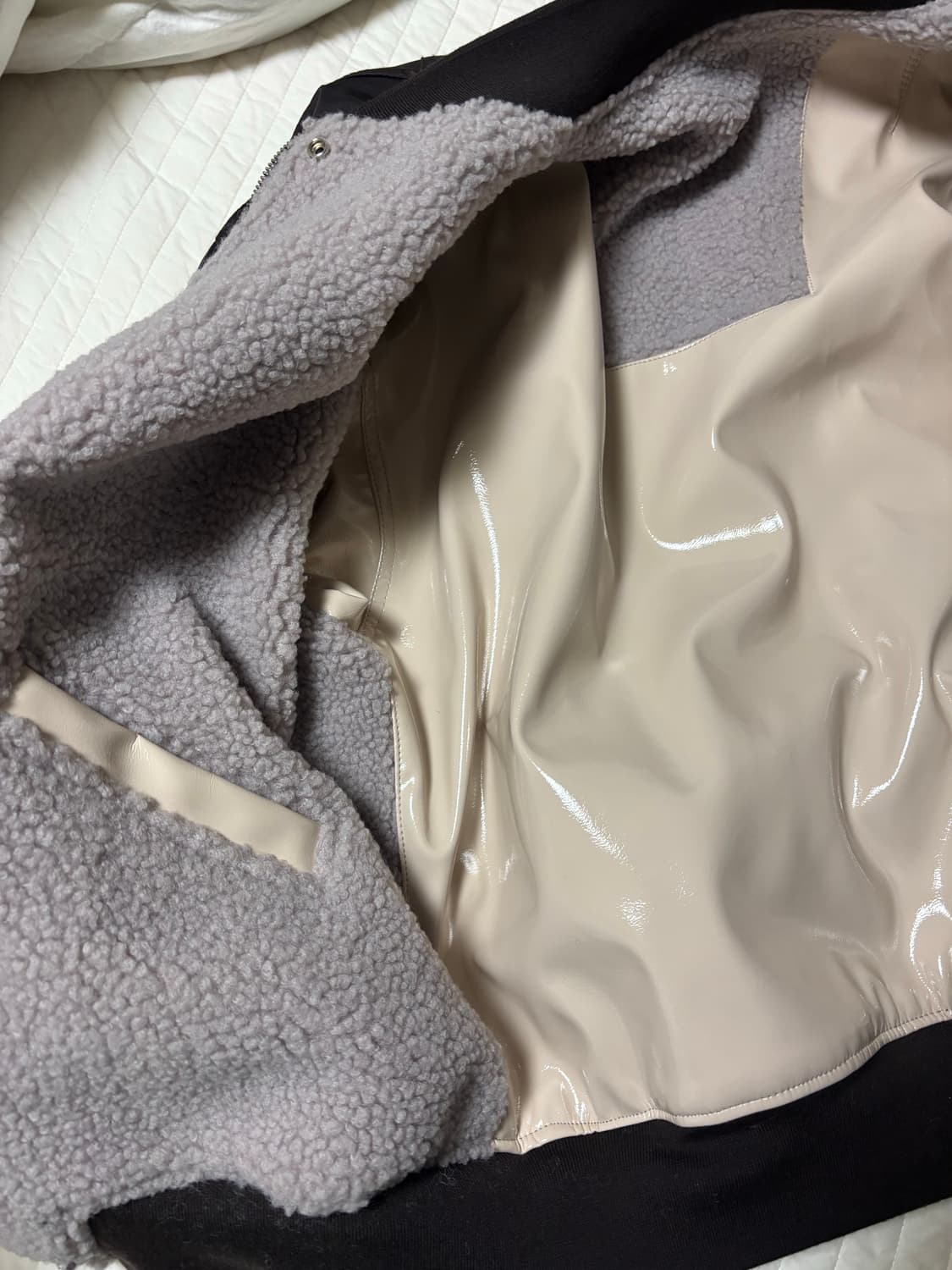 스튜디오 톰보이 [X COLLECTION] 리버서블 러플 봄버 상품이미지6