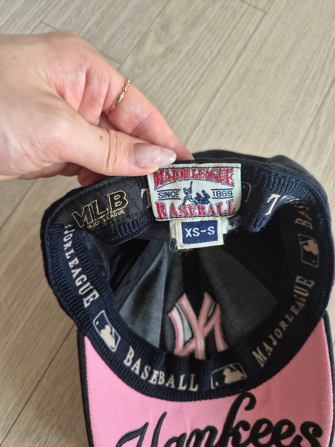MLB 엠엘비 뉴욕양키즈 블랙핑크 볼캡 모자 상품이미지3