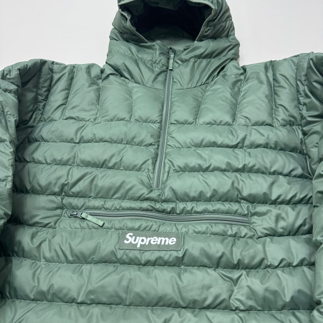 슈프림 마이크로 패딩 올리브 23fw L 상품이미지5