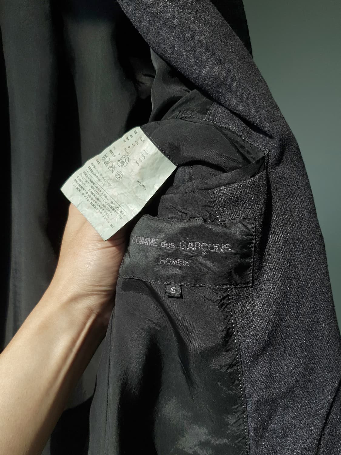 Comme Des Garcons 縮絨
chesterfield coat 상품이미지10