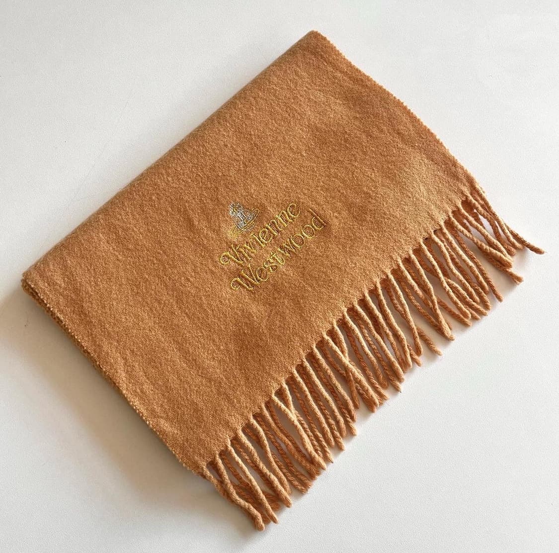 비비안웨스트우드 베이지 울 머플러 상품이미지4