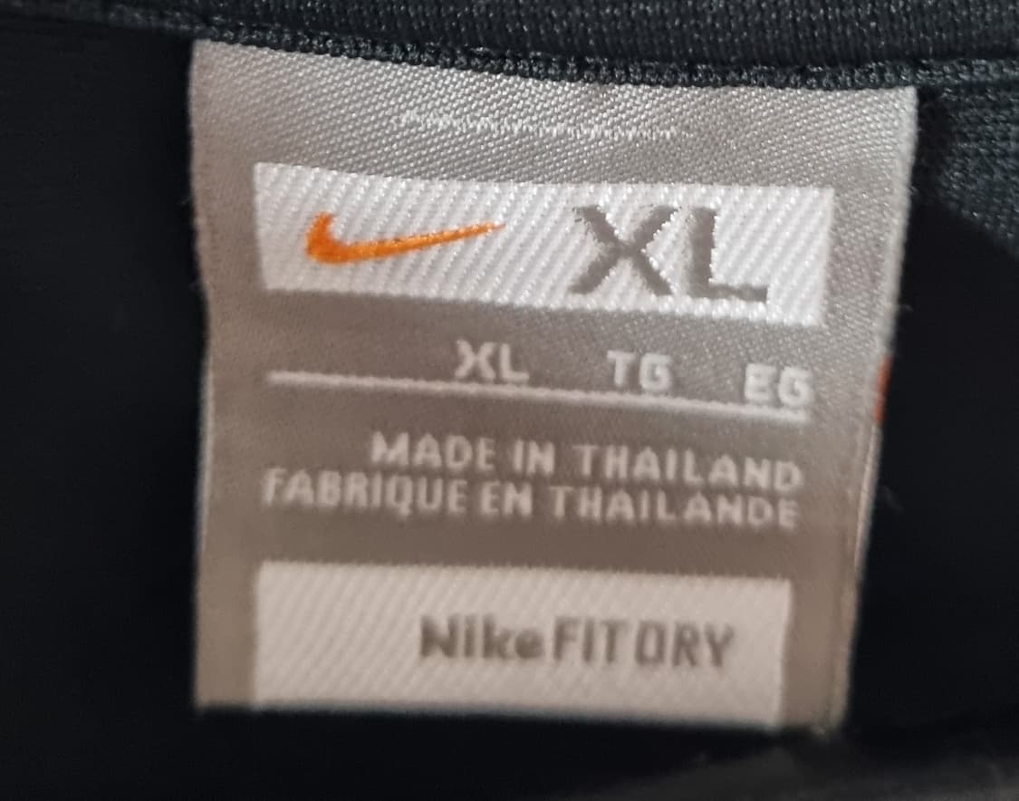 XL ) 나이키 화이트+블랙 기능성 브이넥 반팔티 상품이미지3