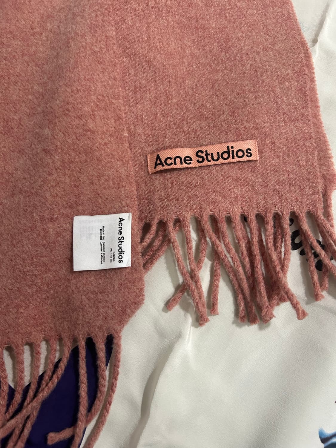 아크네 스튜디오 핑크 머플러 상품이미지4