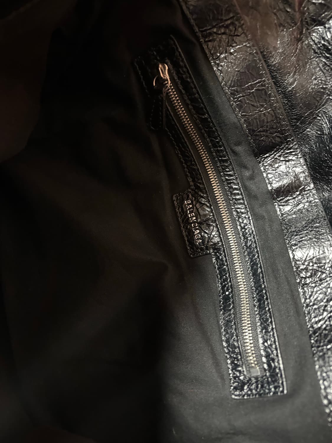 발렌시아가 르카골 플랩백 미듐 상품이미지3